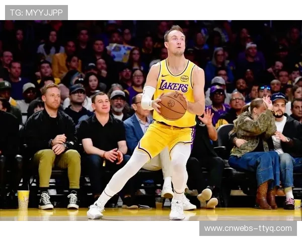 现代篮球空间利用:三分射手价值凸显,肯纳德加盟湖人战术意义分析 现代篮球空间利用:三分射手价值凸显,肯纳德加盟湖人战术意义分析